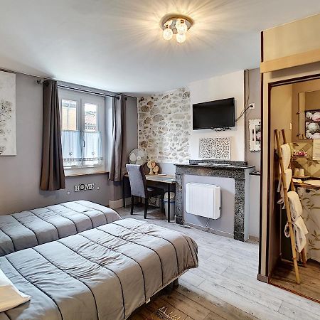 Maison De Ville Au Pied De La Montagne Noire 马扎梅 外观 照片