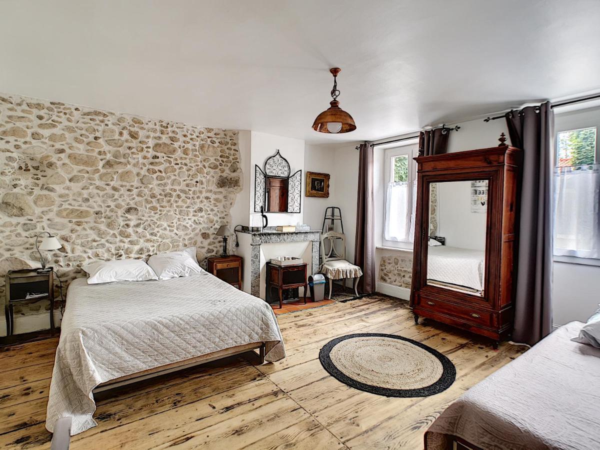 Maison De Ville Au Pied De La Montagne Noire 马扎梅 外观 照片