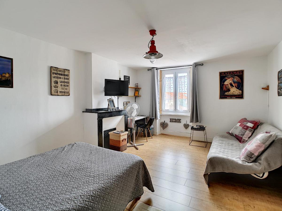 Maison De Ville Au Pied De La Montagne Noire 马扎梅 外观 照片